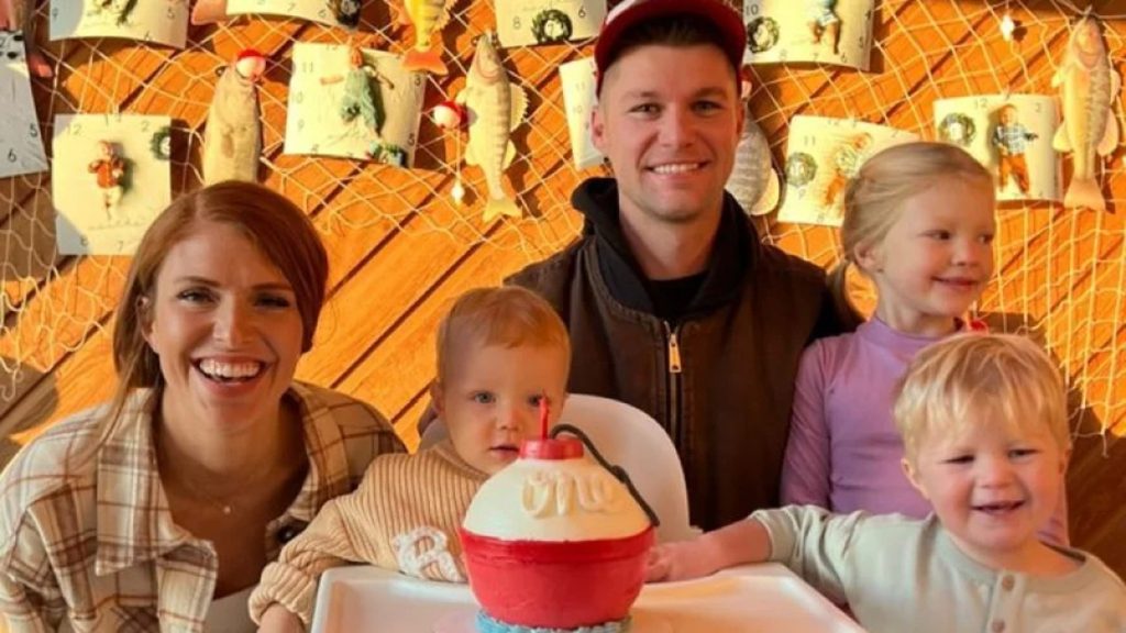 LITTLE PEOPLE BIG WORLD