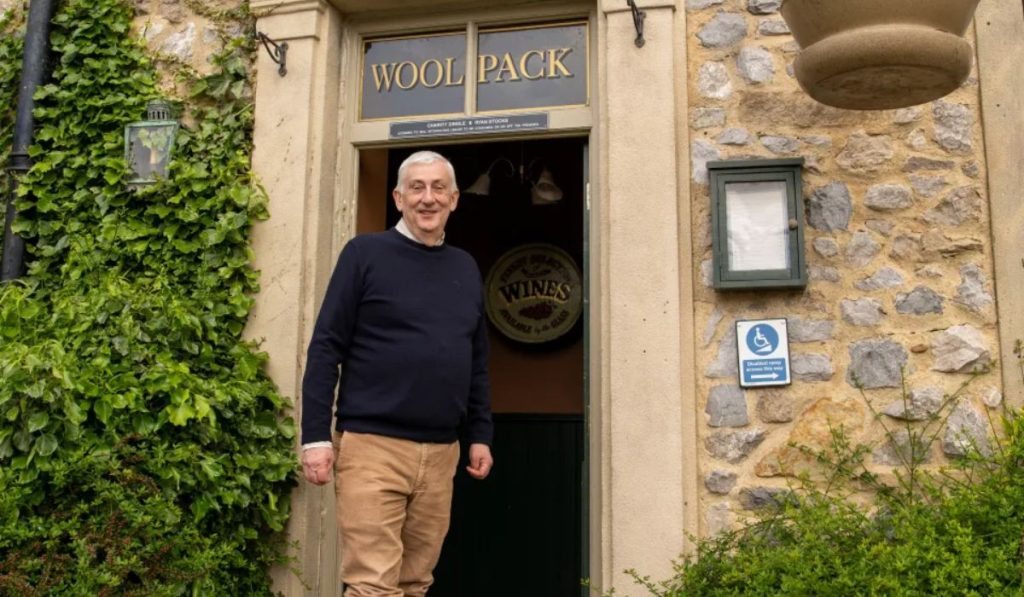 emmerdale-lindsay-woolpack
